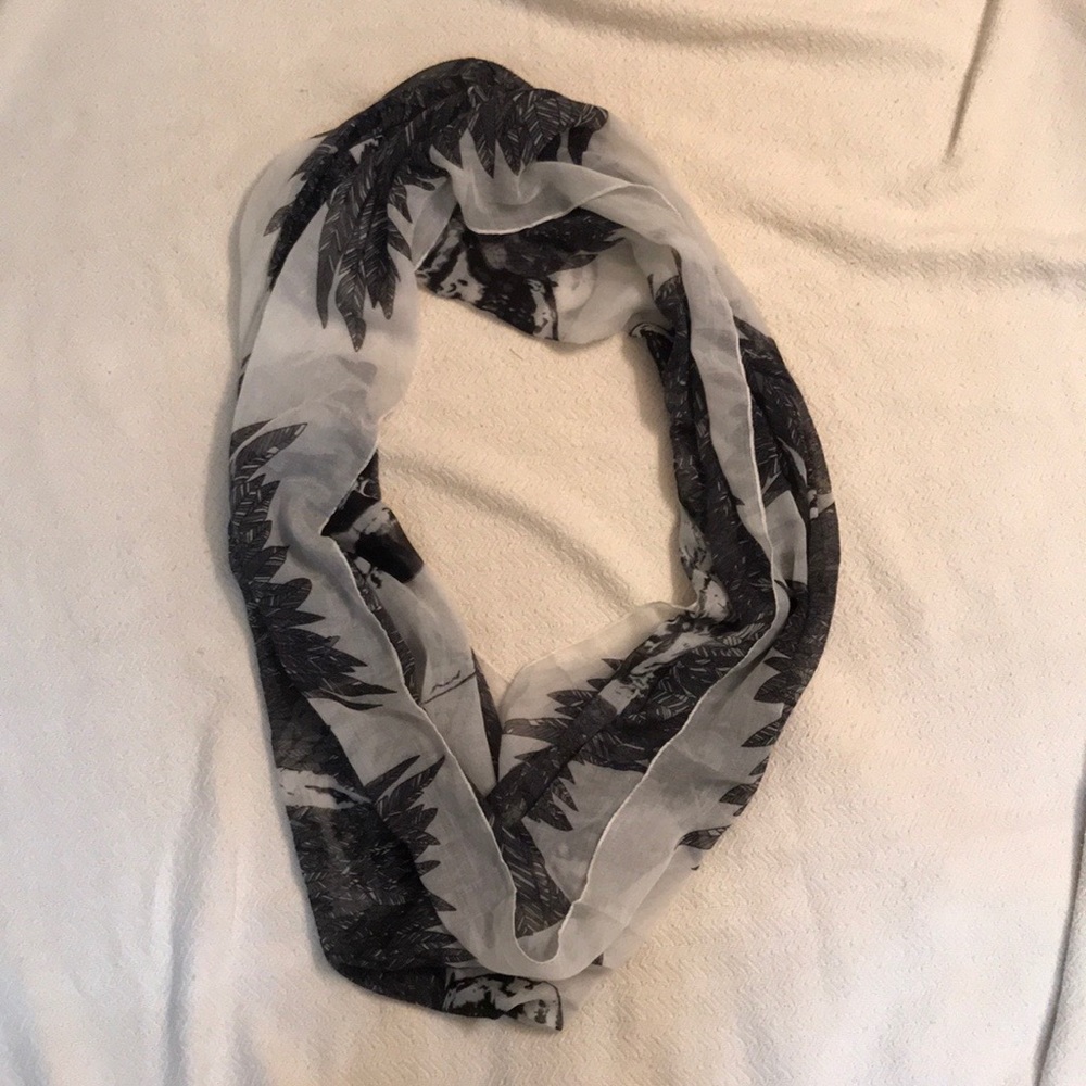 Skull and Feathers Infinity Scarf - Picture 3 of 3